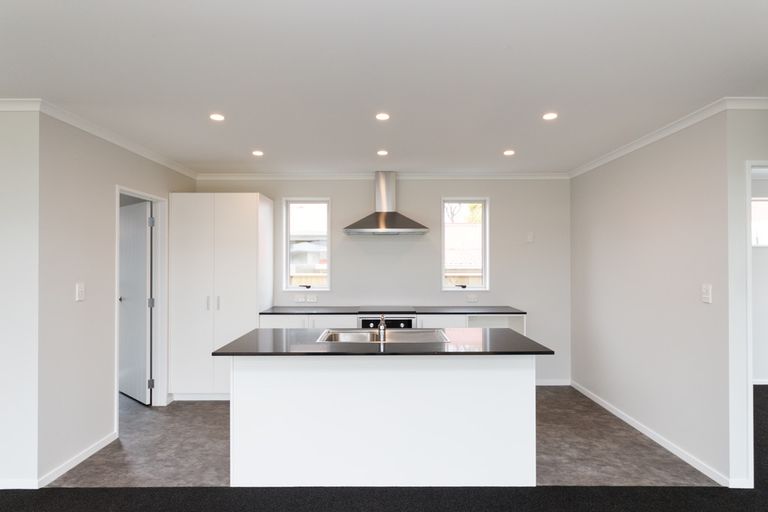 Photo of property in 4 Flint Street, Milson, Palmerston North, 4414