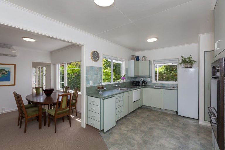 Photo of property in 29 Kohekohe Road, Waikanae, 5036