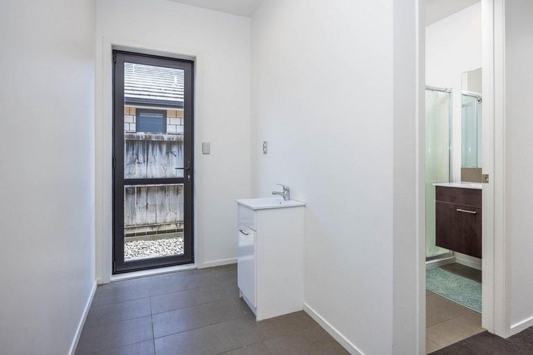 Photo of property in 15 Te Ironui Place, Huntington, Hamilton, 3210