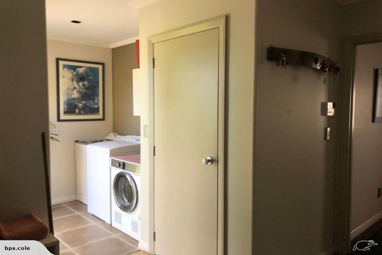 Photo of property in 102 Merriman Place, Pyes Pa, Tauranga, 3112