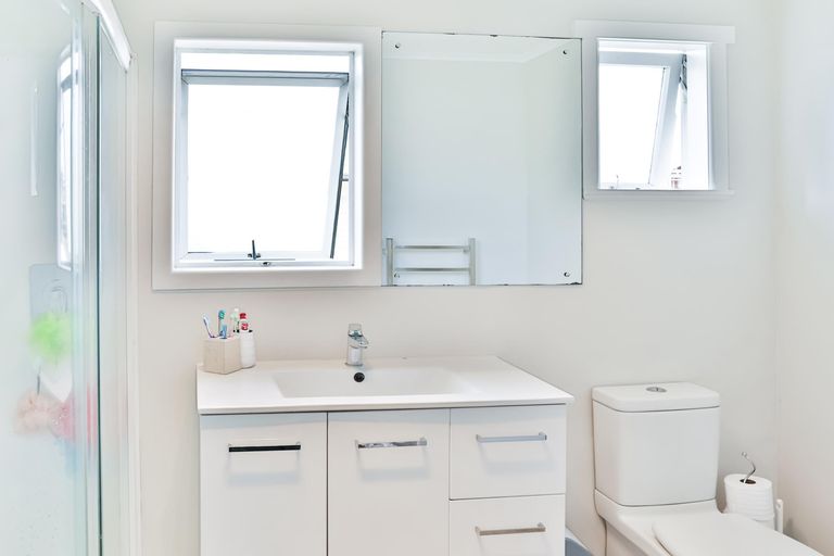 Photo of property in 1/76 Grove Road, Papakura, 2110