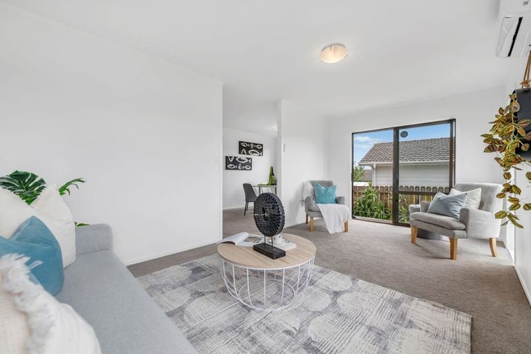 Photo of property in 2/17 Coombe Avenue, Otara, Auckland, 2023