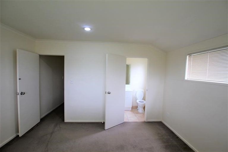 Photo of property in 27 Opawa Crescent, Favona, Auckland, 2024