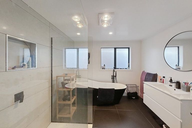 Photo of property in 19 Charlton Road, Gore, 9710