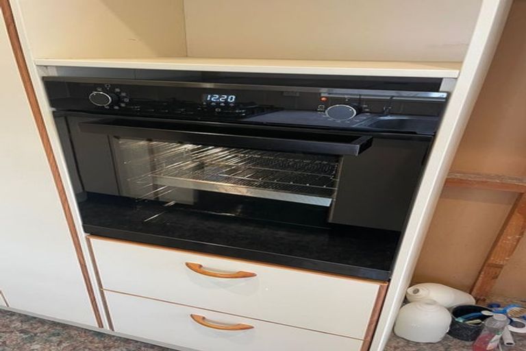 Photo of property in 146 Mark Avenue, Grenada Village, Wellington, 6037