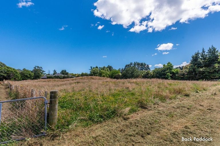 Photo of property in 33 Killalea Place, Paraparaumu, 5032