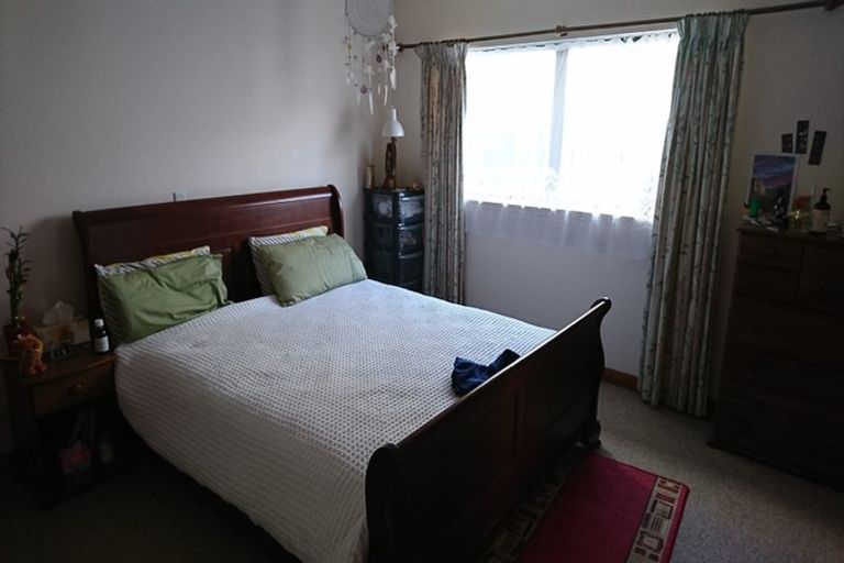 Photo of property in 20f2 Rotoiti Street, Johnsonville, Wellington, 6037