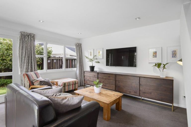 Photo of property in 2/38 Clare Road, St Albans, Christchurch, 8014