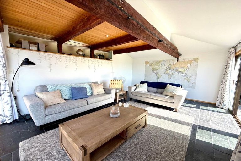 Photo of property in 18 Mount Pleasant Road, Mount Pleasant, Christchurch, 8081