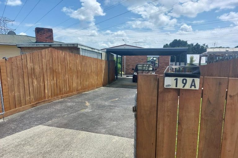 Photo of property in 19a Marewa Street, Te Atatu South, Auckland, 0610