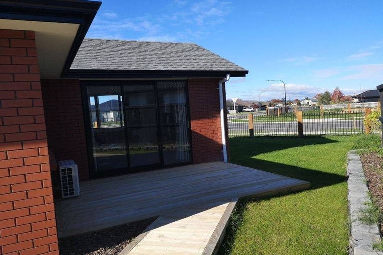 Photo of property in 1 Sujuan Close, Cambridge, 3434