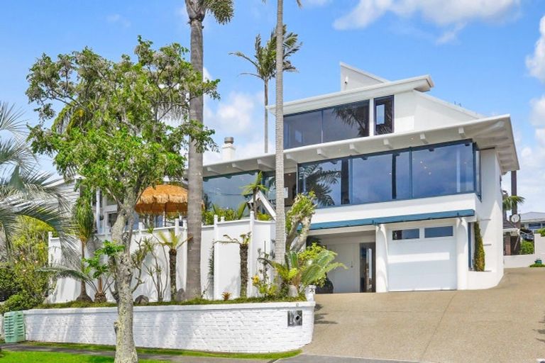 Photo of property in 10 Takutai Avenue, Bucklands Beach, Auckland, 2012