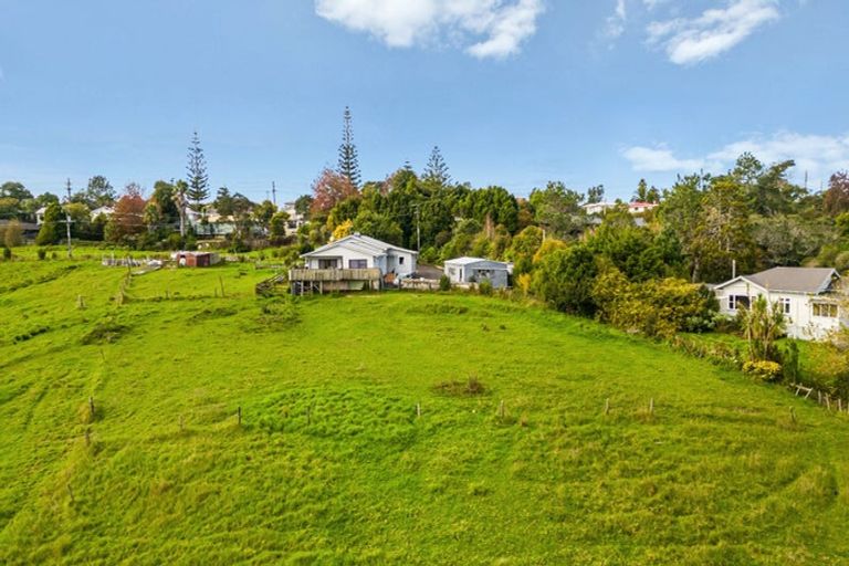 Photo of property in 458 Don Buck Road, Massey, Auckland, 0614