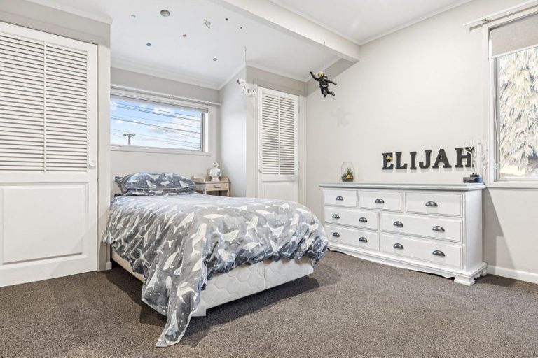 Photo of property in 1410 Whangaparaoa Road, Army Bay, Whangaparaoa, 0930