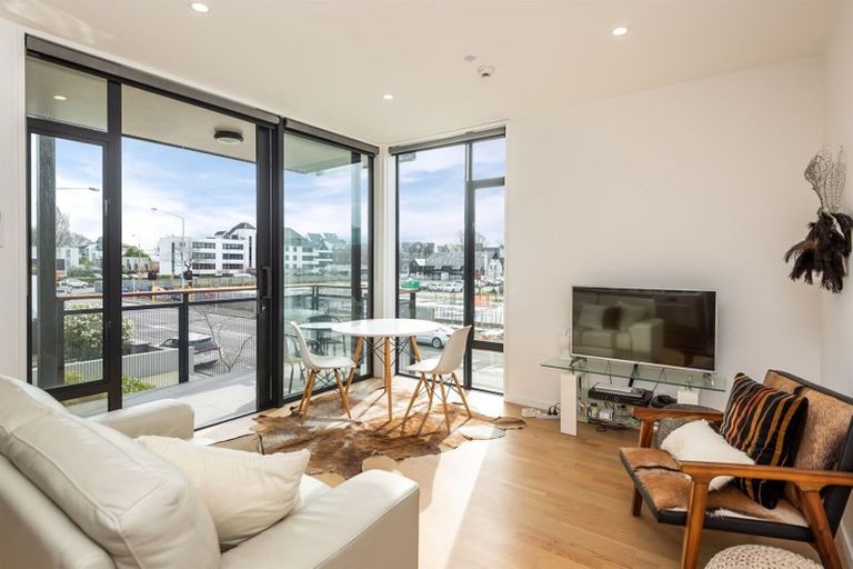 Photo of property in 50 Kilmore Street, Christchurch Central, Christchurch, 8013