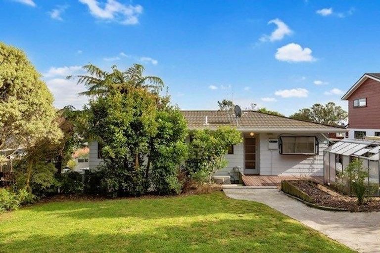 Photo of property in 47 Mercury Way, Whitby, Porirua, 5024