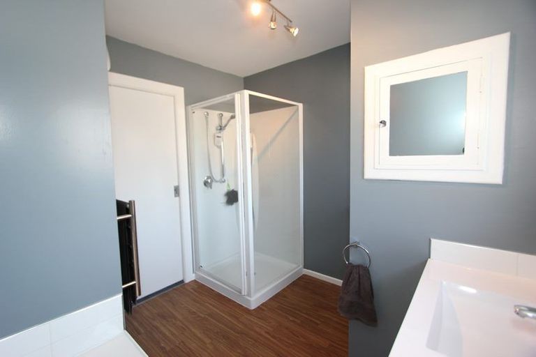 Photo of property in 12 Malabar Crescent, Broomfield, Christchurch, 8042