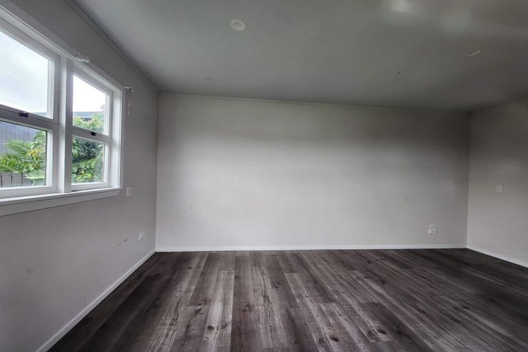 Photo of property in 1 Porritt Street, Ruawai, 0530