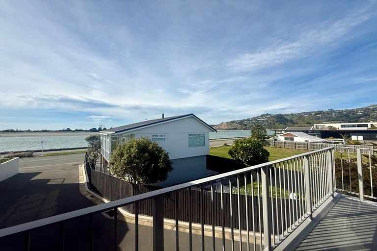 Photo of property in 2/79 Beachville Road, Redcliffs, Christchurch, 8081