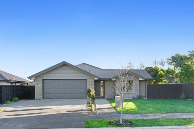 Photo of property in 36 Lewis Crescent, Rolleston, 7614