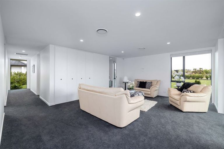 Photo of property in 22 Penberley Road, Prebbleton, 7676