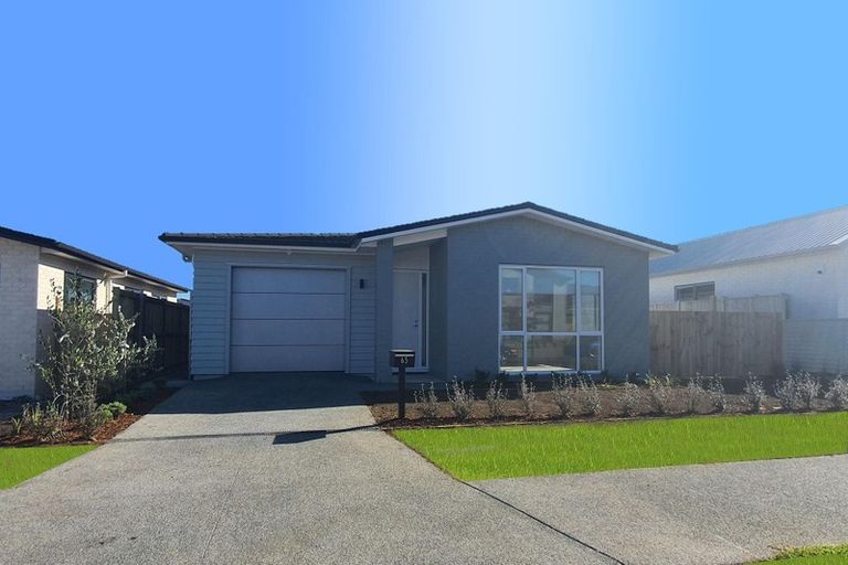 Photo of property in 65 Pepene Avenue, Takanini, 2112