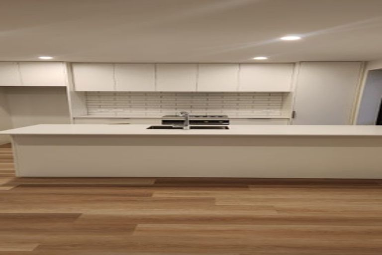 Photo of property in 2/37 Woodville Street, Edgeware, Christchurch, 8013