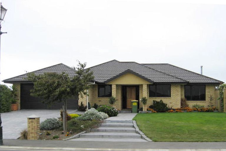 Photo of property in 26 Rembrandt Drive, Rolleston, 7614