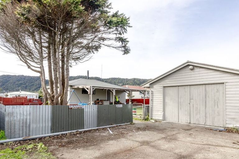 Photo of property in 12 Peel Street, Cobden, Greymouth, 7802