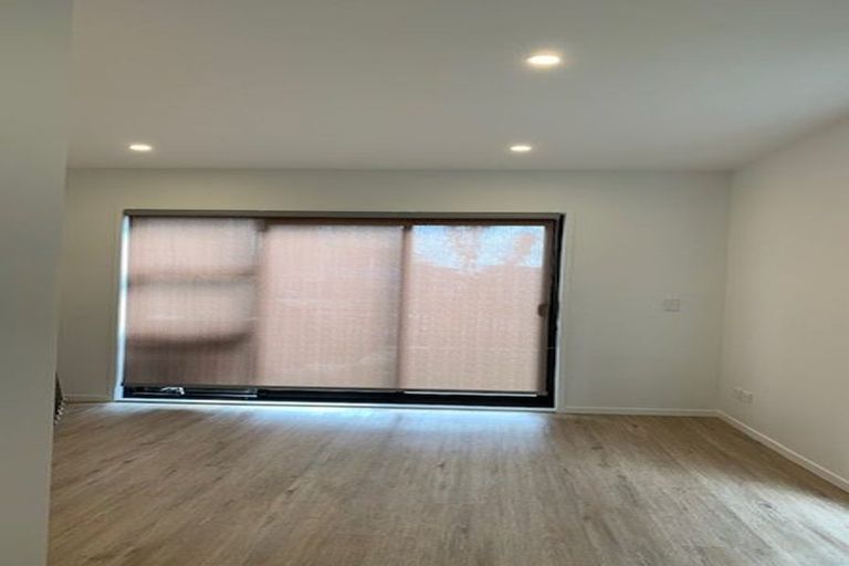 Photo of property in 158 Mcleod Road, Te Atatu South, Auckland, 0610