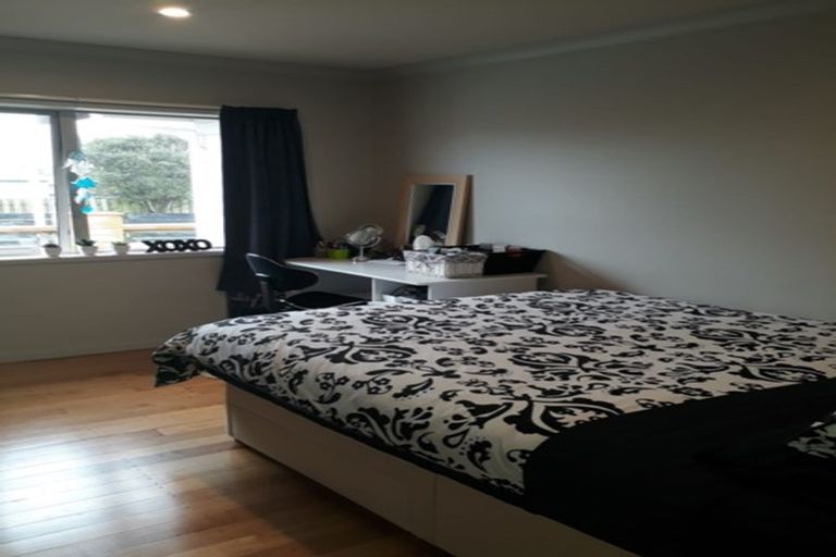 Photo of property in 9b Sandspit Road, Waiuku, 2123