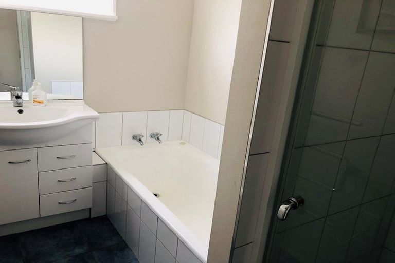 Photo of property in 25 Kent Terrace, Taradale, Napier, 4112