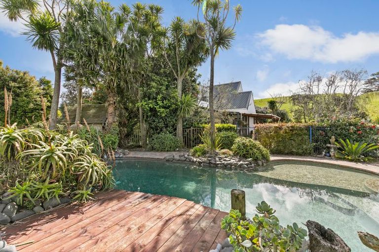Photo of property in 96 Hatton Road, Awhitu, Waiuku, 2684