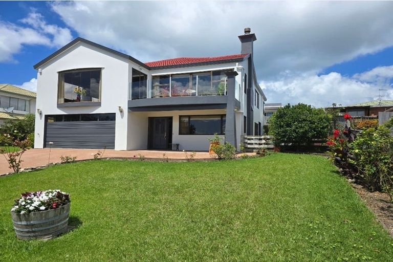 Photo of property in 39 Alec Craig Way, Gulf Harbour, Whangaparaoa, 0930