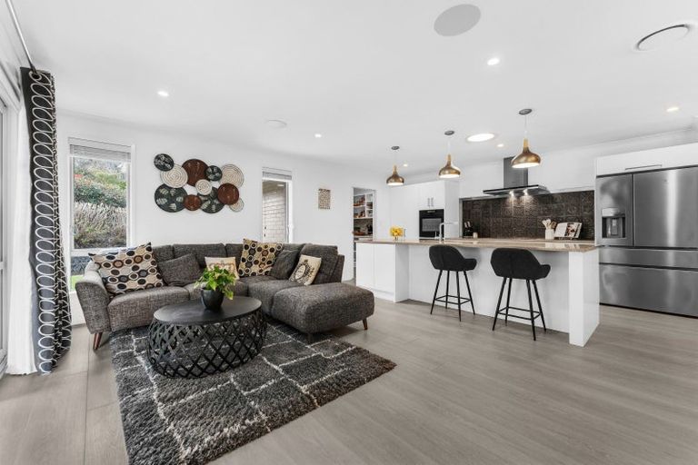 Photo of property in 2g Country Club Lane, Waiuku, 2123