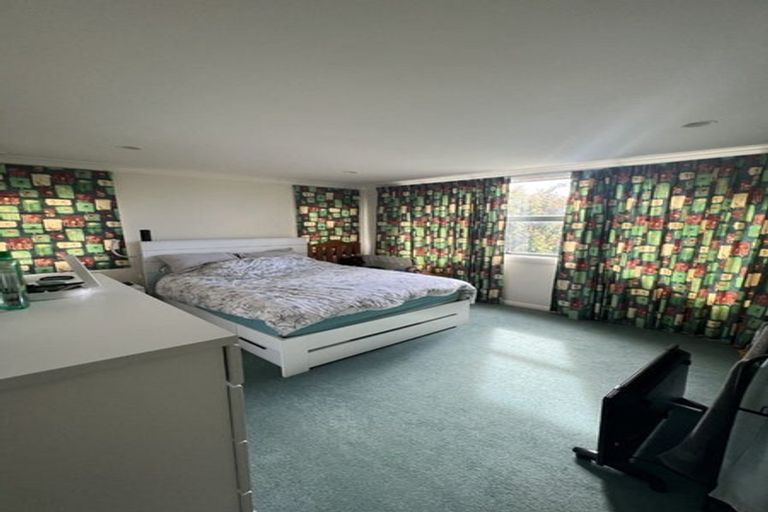 Photo of property in 155c Hobsonville Road, West Harbour, Auckland, 0618