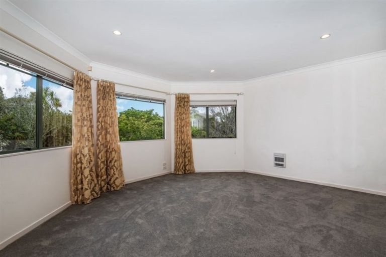Photo of property in 55b Nui Mana Place, Te Atatu South, Auckland, 0610