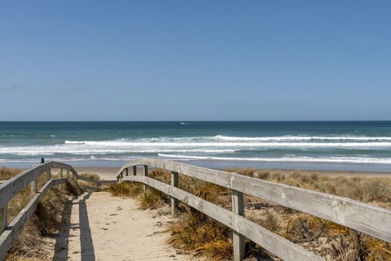 Photo of property in 320a Oceanbeach Road, Mount Maunganui, 3116
