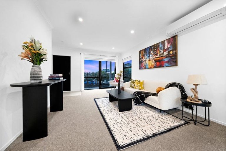 Photo of property in 74 Whenuapai Drive, Whenuapai, Auckland, 0618