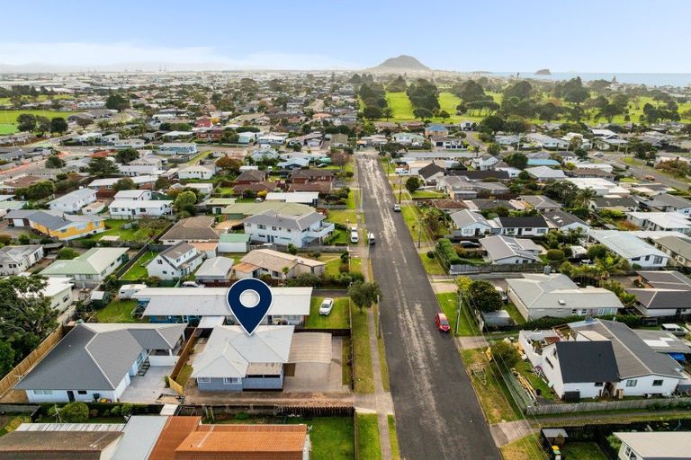 Photo of property in 16 Leander Street, Mount Maunganui, 3116