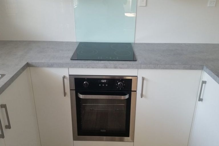 Photo of property in 60 Hillcrest Drive, Kelvin Grove, Palmerston North, 4414