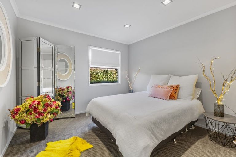 Photo of property in 298 Huatoki Street, Upper Vogeltown, New Plymouth, 4310