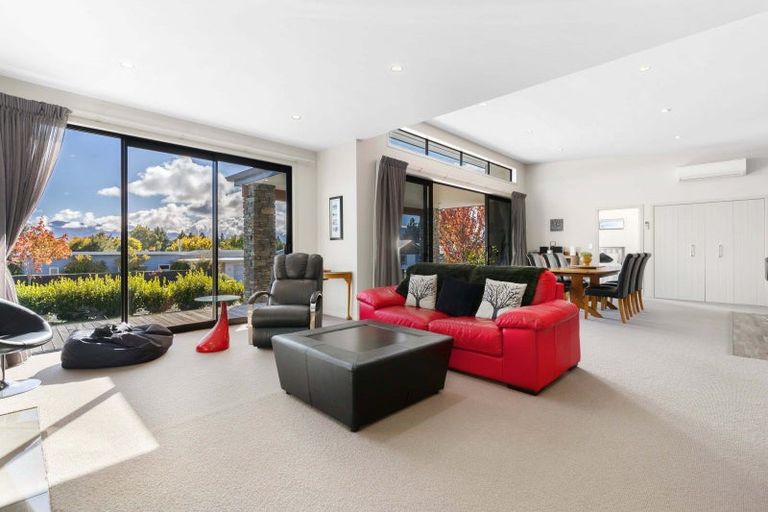 Photo of property in 7 Daniels Terrace, Wanaka, 9305
