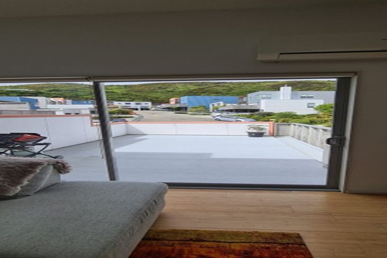 Photo of property in 79 Saddleback Grove, Karori, Wellington, 6012