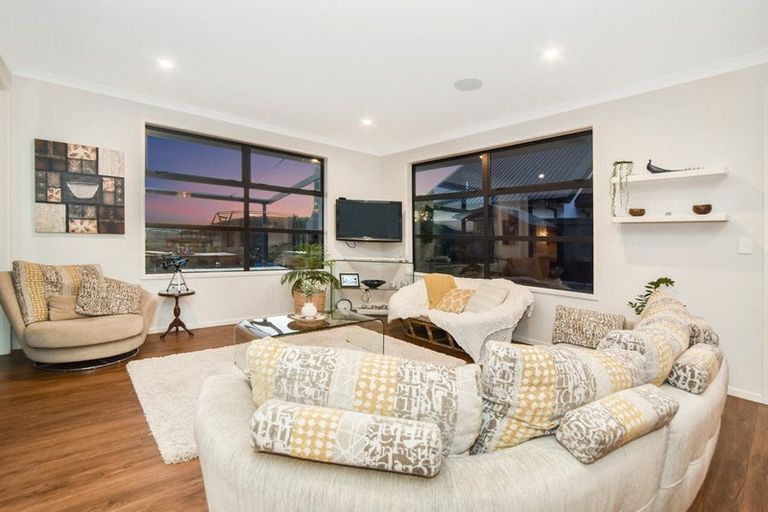 Photo of property in 9 Senecio Way, Papamoa Beach, Papamoa, 3118