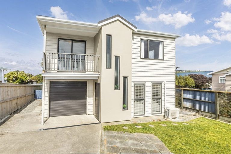 Photo of property in 13 Bay Drive, Titahi Bay, Porirua, 5022