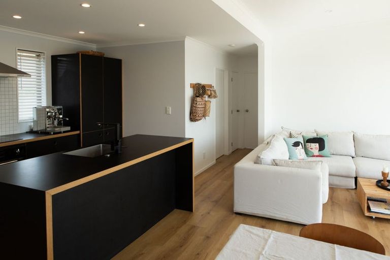 Photo of property in 44 Moana Street, Otaki Beach, Otaki, 5512