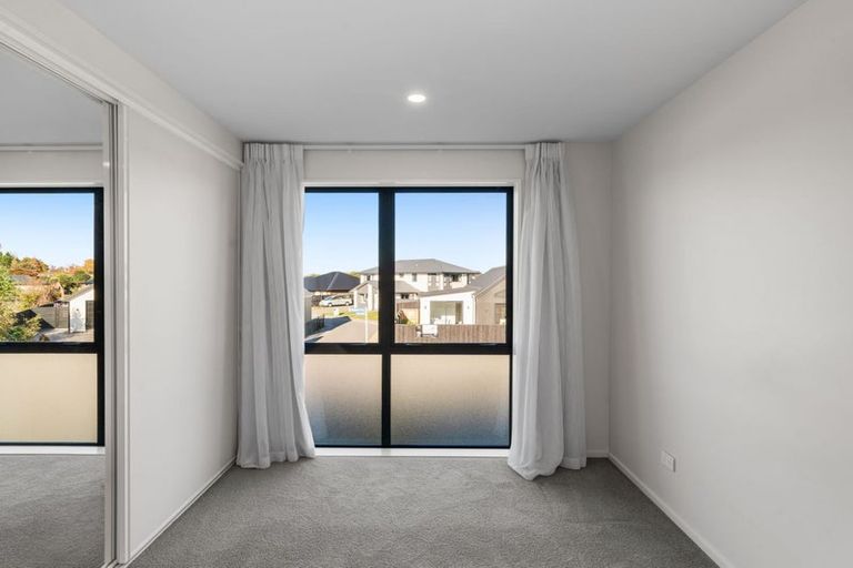 Photo of property in 17 Eminence Drive, Northwood, Christchurch, 8051