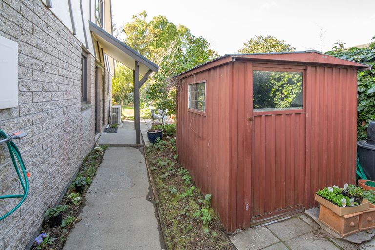 Photo of property in 24 Gothic Place, Ilam, Christchurch, 8041