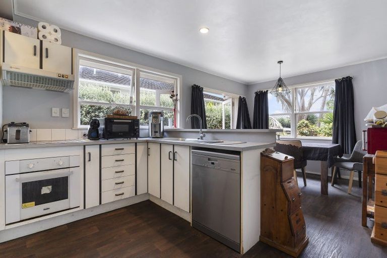 Photo of property in 52 Wiseley Road, Hobsonville, Auckland, 0618